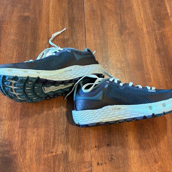 Altra, Timp 4, size 6 - Picture 2 of 5